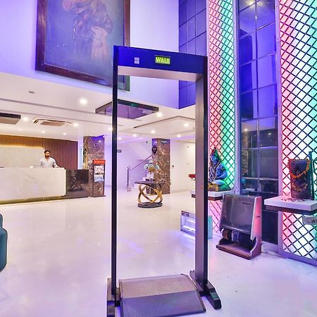乌珀尔国际特里姆客房酒店 新德里 外观 照片
